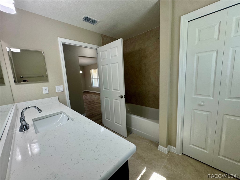 1540 E Artesian Lane, Dunnellon, FL 34434