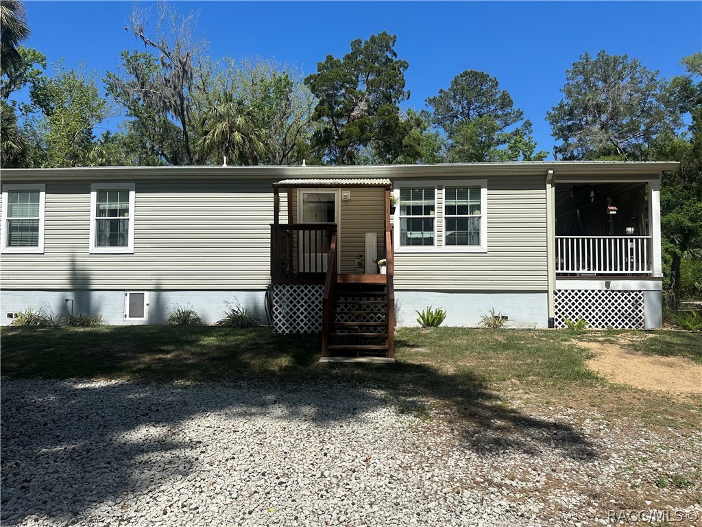 462 S Dew Plant Point, Crystal River, FL 34429