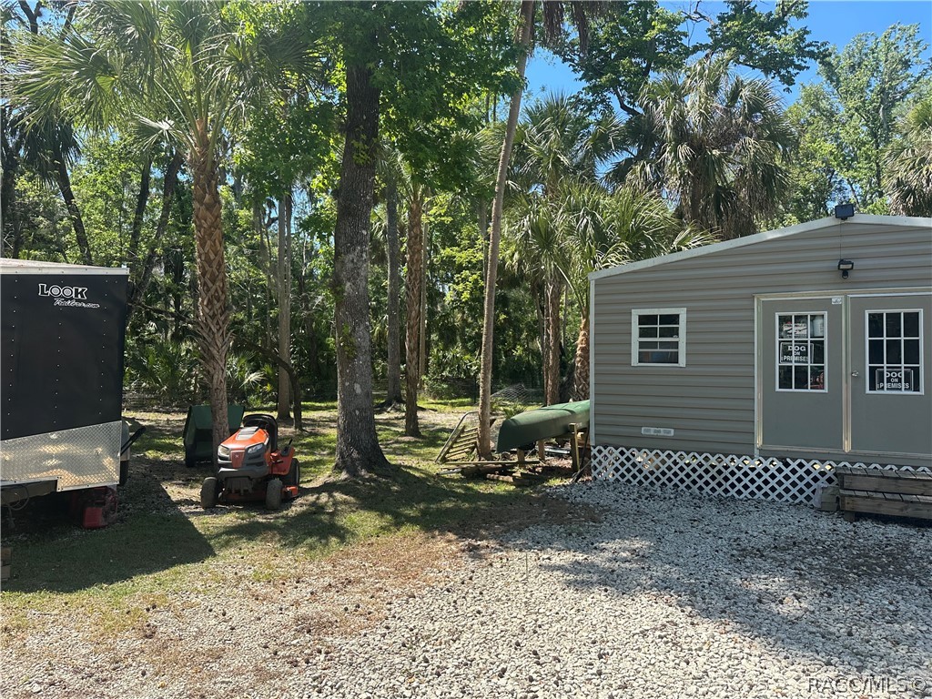 462 S Dew Plant Point, Crystal River, FL 34429