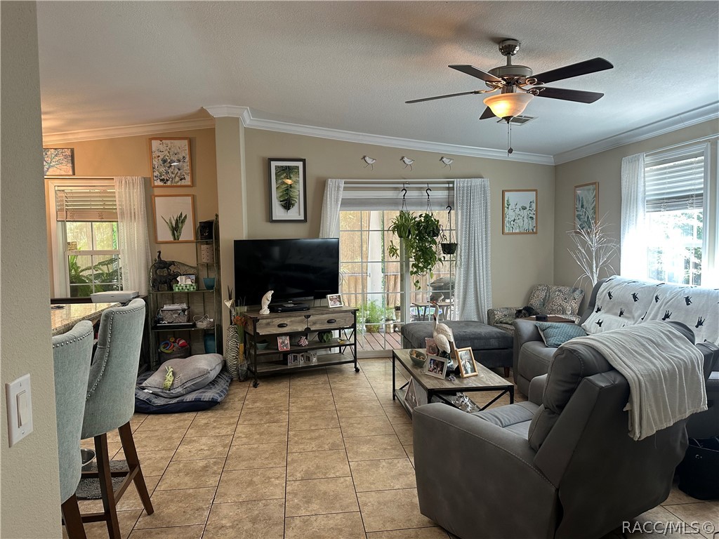 462 S Dew Plant Point, Crystal River, FL 34429