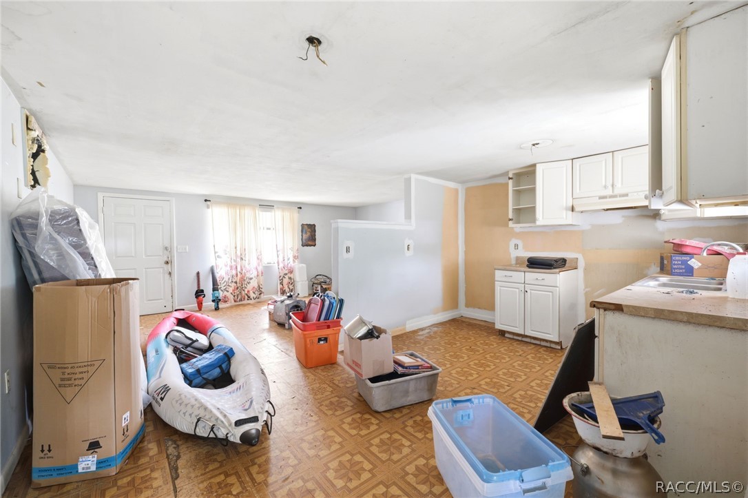Kitchen/Dining
