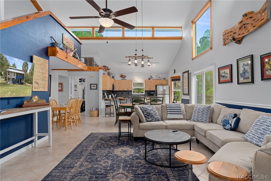 2272 S Todd Point, Homosassa, FL 34448