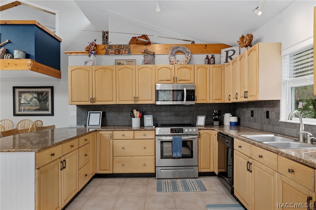 2272 S Todd Point, Homosassa, FL 34448