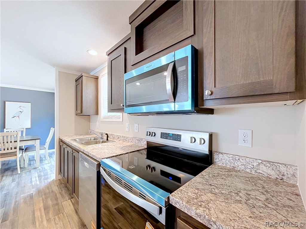 96 S Thayer Avenue, Lecanto, FL 34461