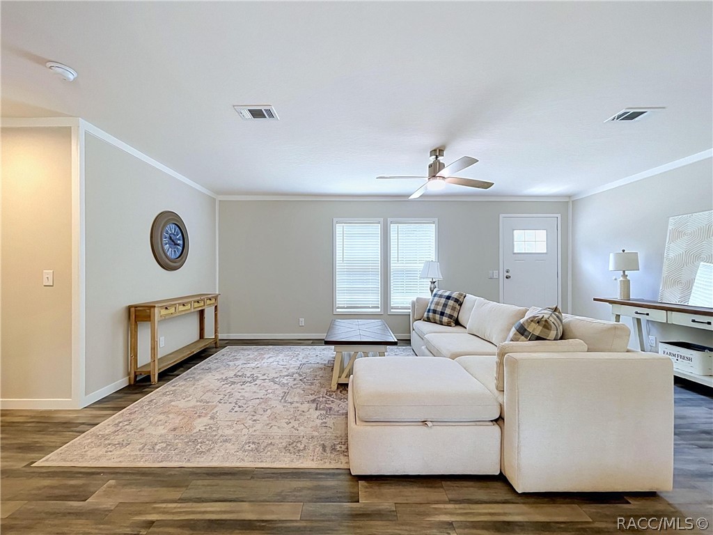 96 S Thayer Avenue, Lecanto, FL 34461