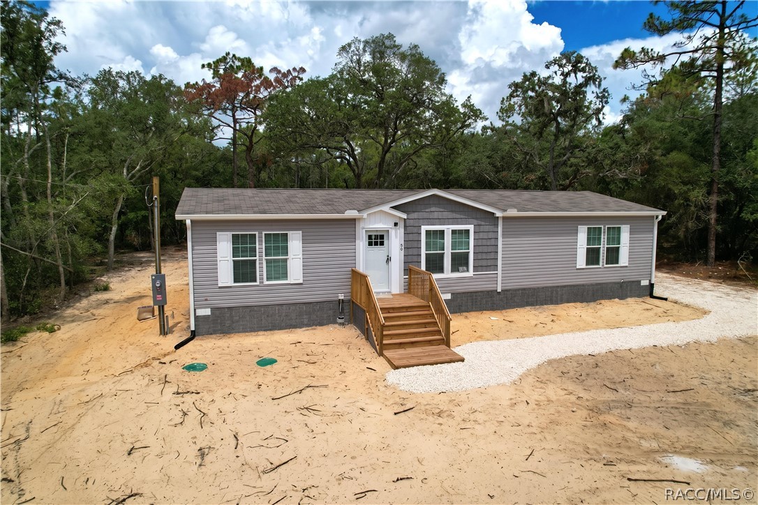 96 S Thayer Avenue, Lecanto, FL 34461