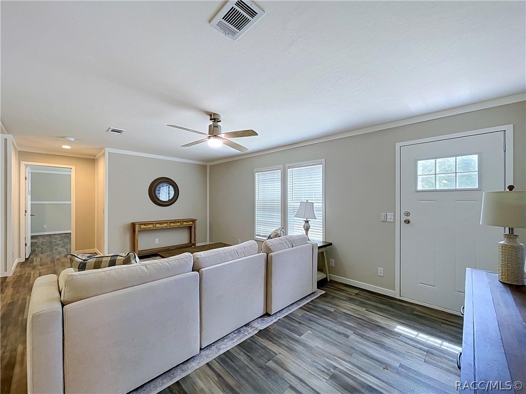 96 S Thayer Avenue, Lecanto, FL 34461