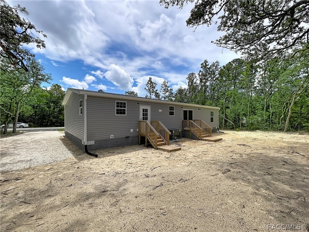 96 S Thayer Avenue, Lecanto, FL 34461