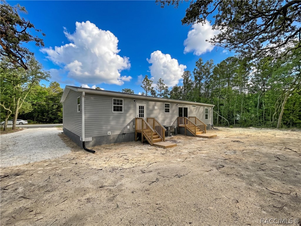 96 S Thayer Avenue, Lecanto, FL 34461