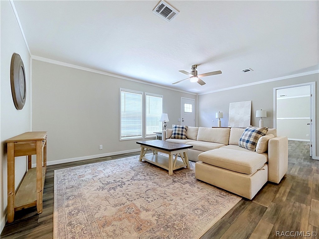 96 S Thayer Avenue, Lecanto, FL 34461