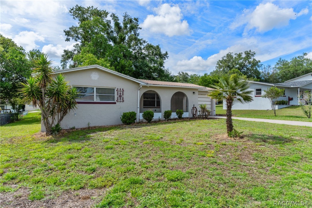 75 S Osceola Street, Beverly Hills, FL 34465