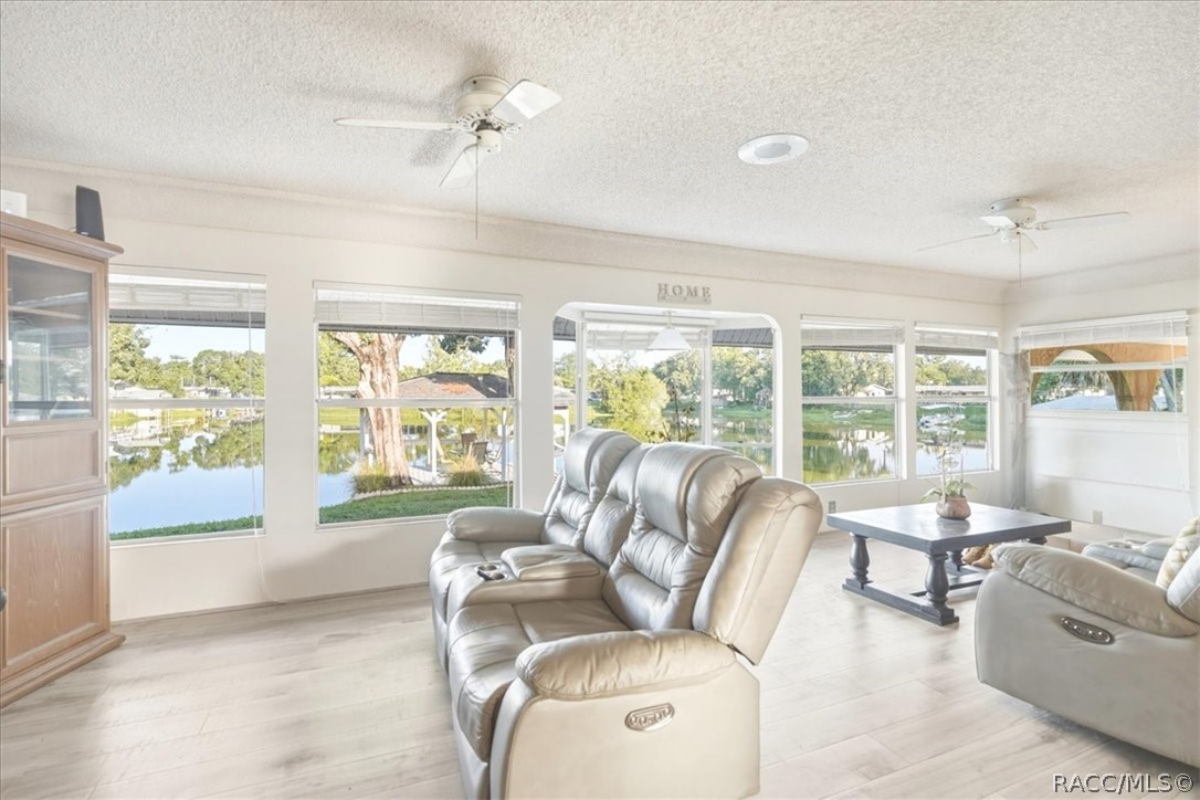928 S Shad Terrace, Inverness, FL 34450