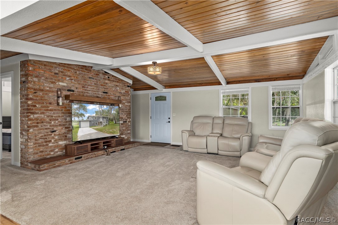 6466 N Lakeside Drive, Hernando, FL 34442