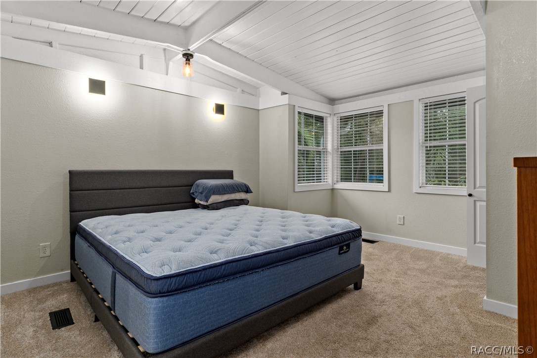 6466 N Lakeside Drive, Hernando, FL 34442