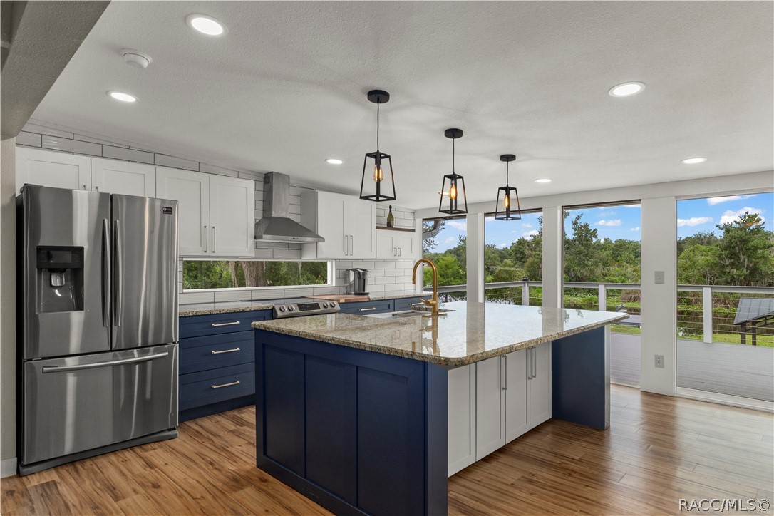 6466 N Lakeside Drive, Hernando, FL 34442