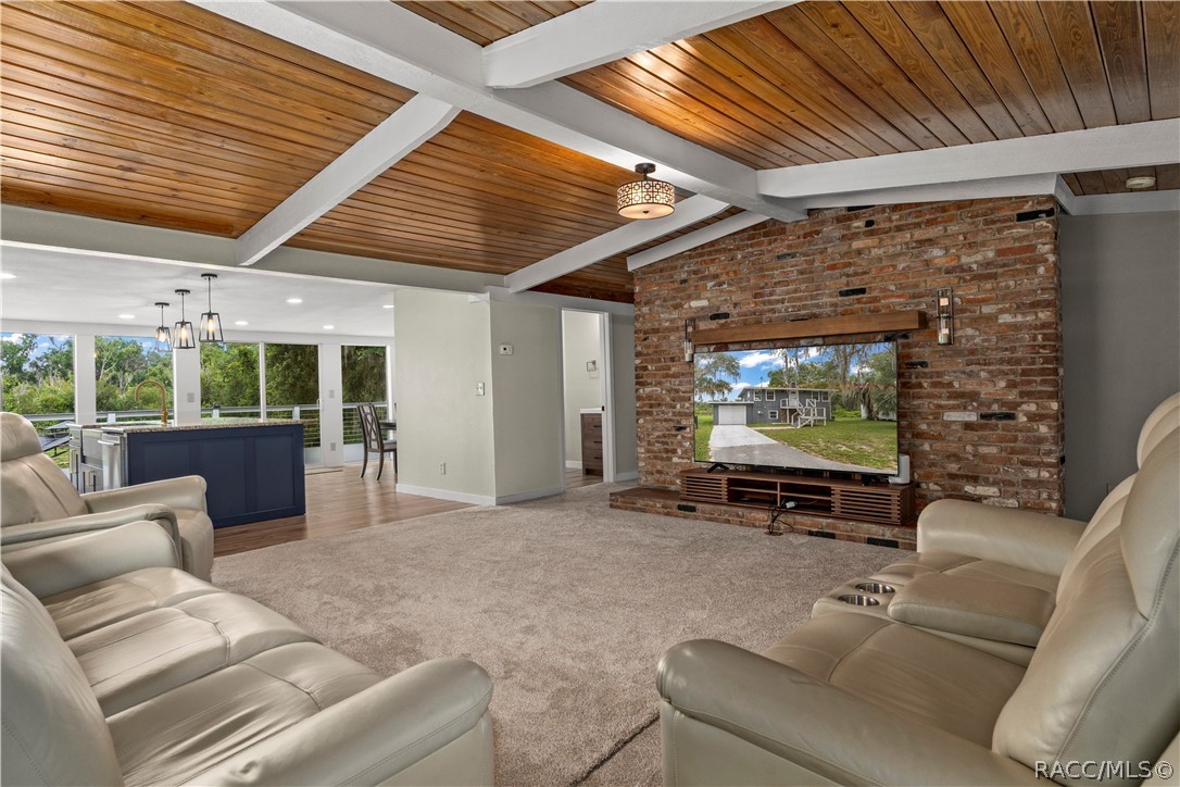 6466 N Lakeside Drive, Hernando, FL 34442