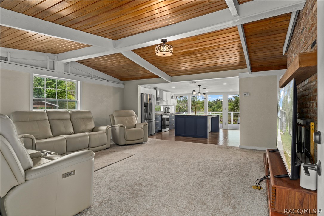 6466 N Lakeside Drive, Hernando, FL 34442