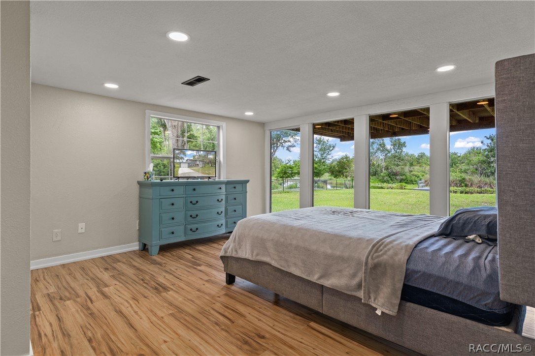 6466 N Lakeside Drive, Hernando, FL 34442
