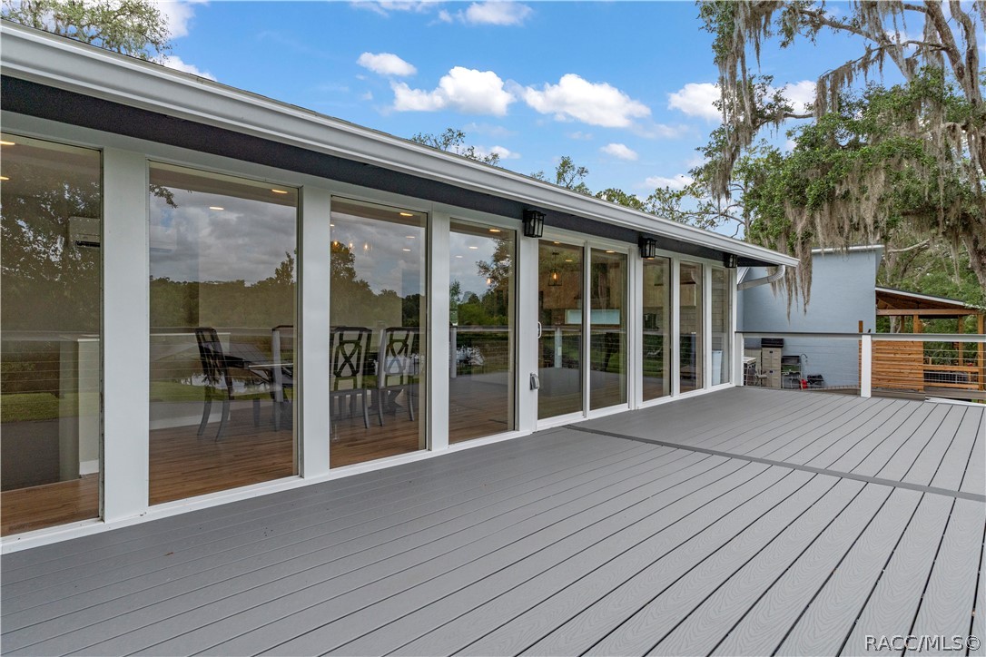 6466 N Lakeside Drive, Hernando, FL 34442