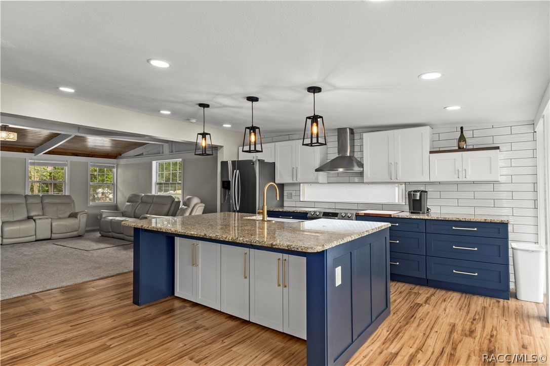 6466 N Lakeside Drive, Hernando, FL 34442