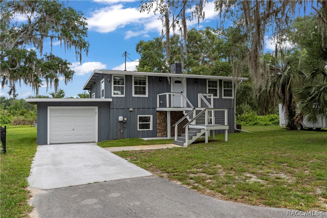 6466 N Lakeside Drive, Hernando, FL 34442