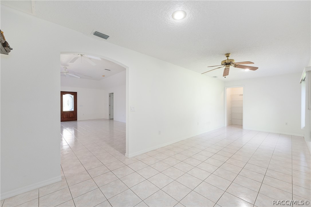 2657 E Hampshire Street, Inverness, FL 34453