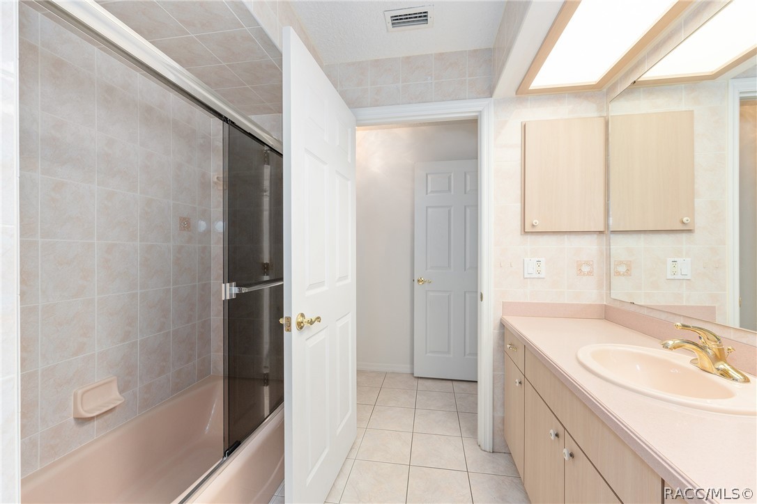 2657 E Hampshire Street, Inverness, FL 34453
