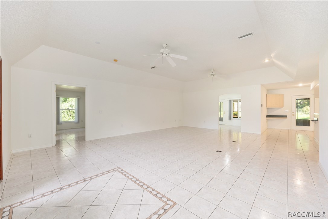 2657 E Hampshire Street, Inverness, FL 34453