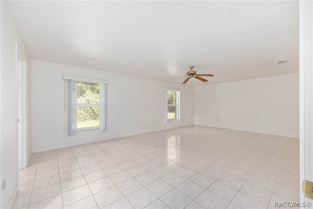 2657 E Hampshire Street, Inverness, FL 34453