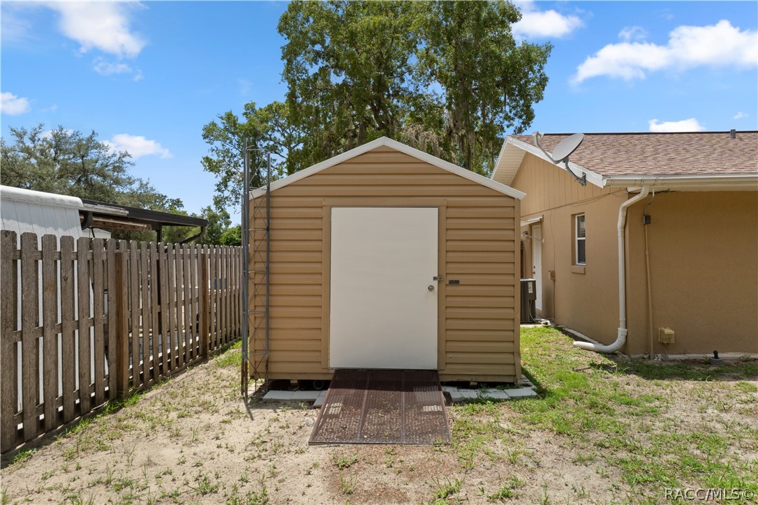 9390 E Windwood Loop, Inverness, FL 34450