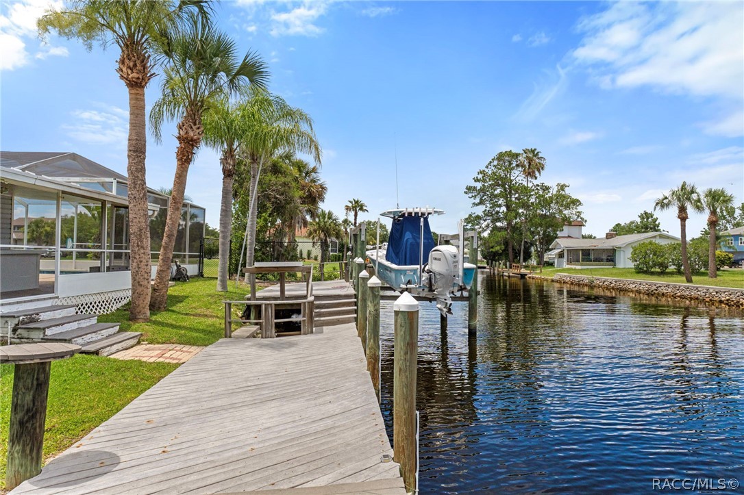 11994 W Riverhaven Drive, Homosassa, FL 34448