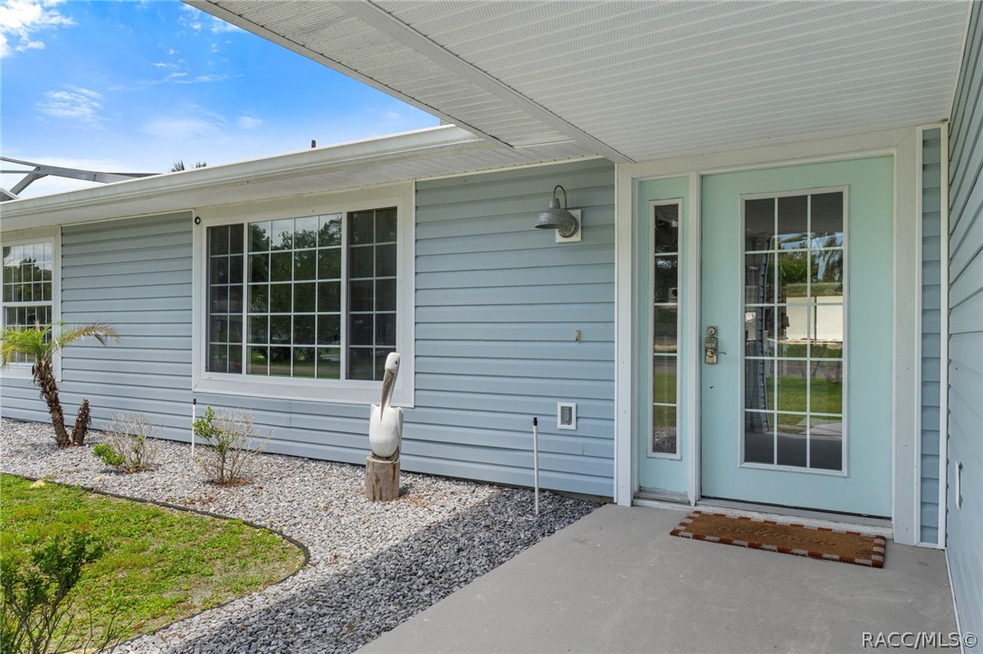 11994 W Riverhaven Drive, Homosassa, FL 34448