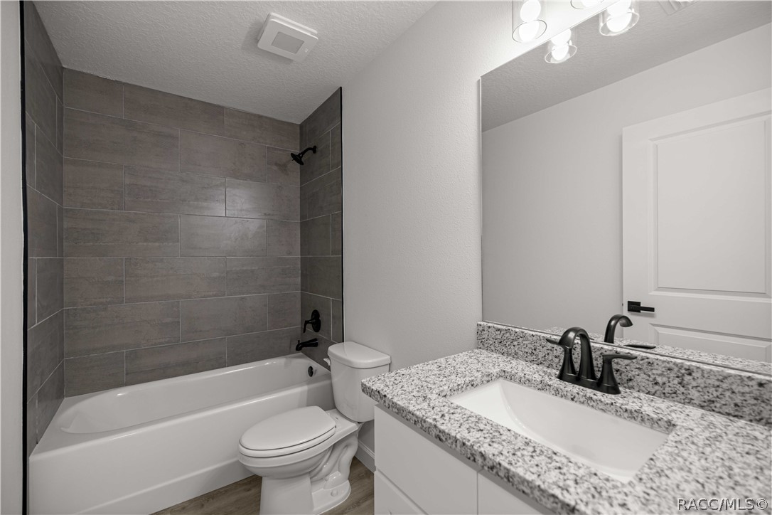 22433 SW Rainbow Lakes Boulevard, Dunnellon, FL 34431