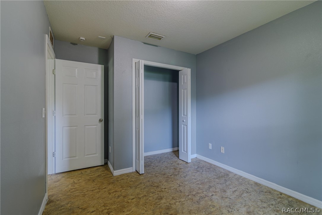 8734 N Reina Loop, Crystal River, FL 34428