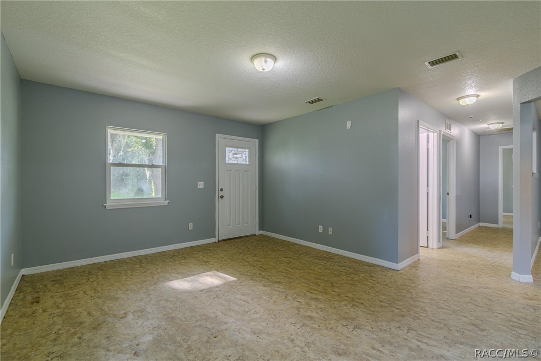 8734 N Reina Loop, Crystal River, FL 34428 8734 N Reina Loop, Crystal River, FL 34428