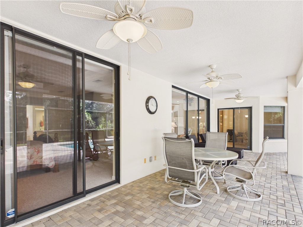LANAI 1
