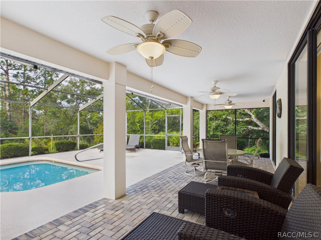 LANAI 3