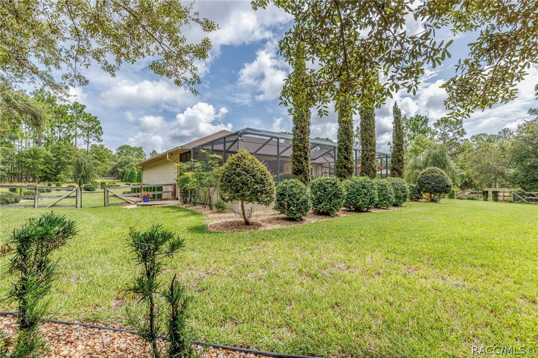 4750 W Mohawk Drive, Beverly Hills, FL 34465