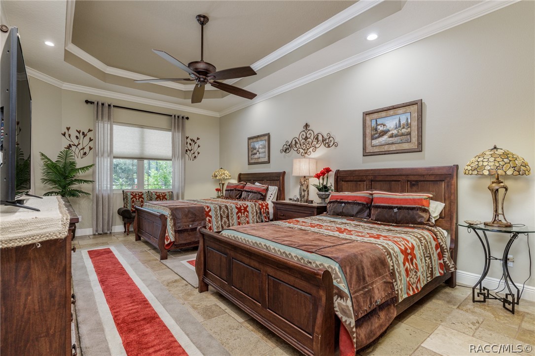 Master ensuite-spacious