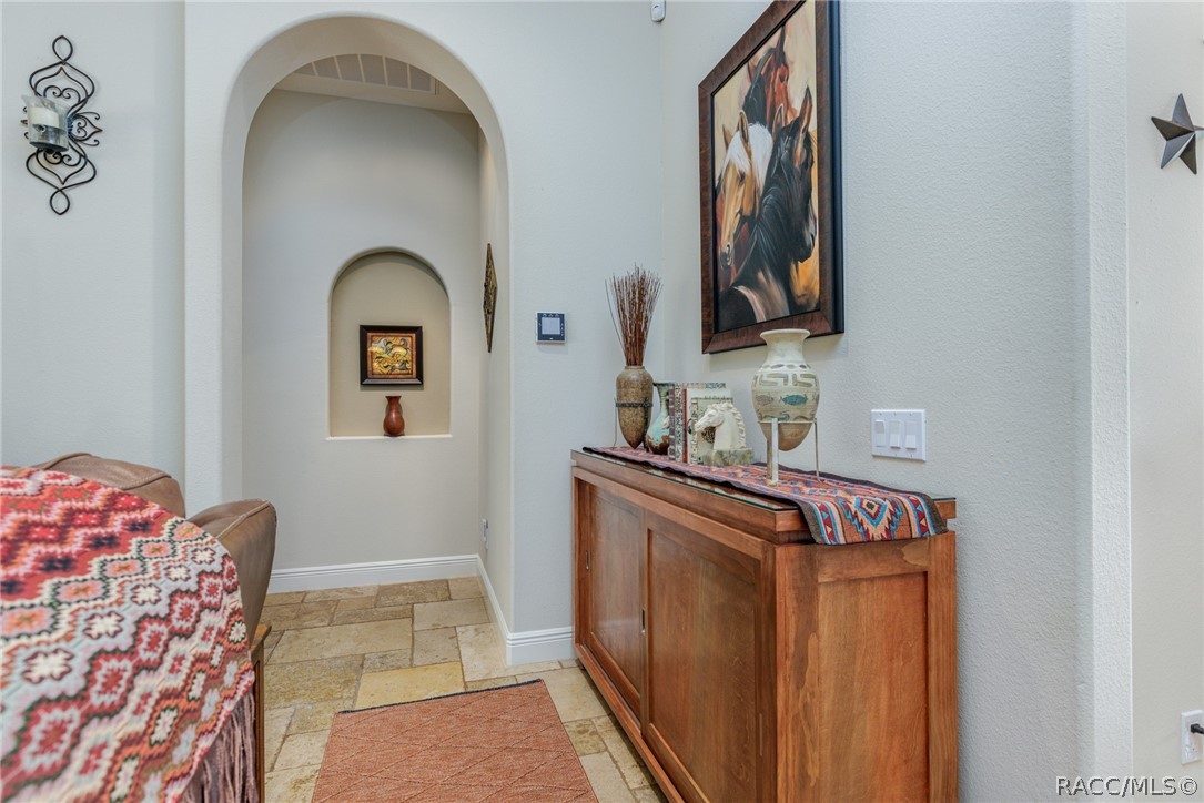 4750 W Mohawk Drive, Beverly Hills, FL 34465