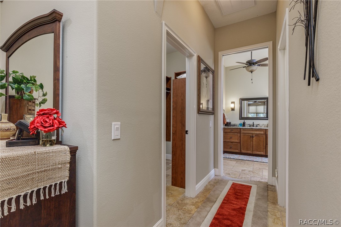 4750 W Mohawk Drive, Beverly Hills, FL 34465