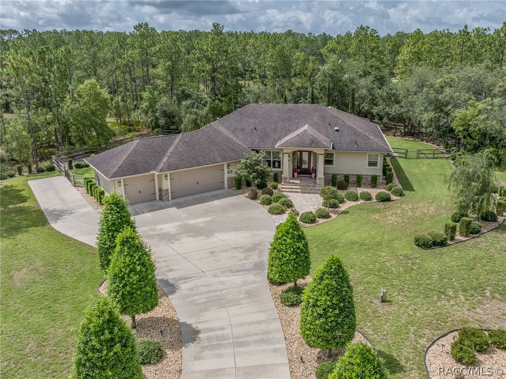 3/2/3 on over 2 acres 3/2/3 on over 2 acres