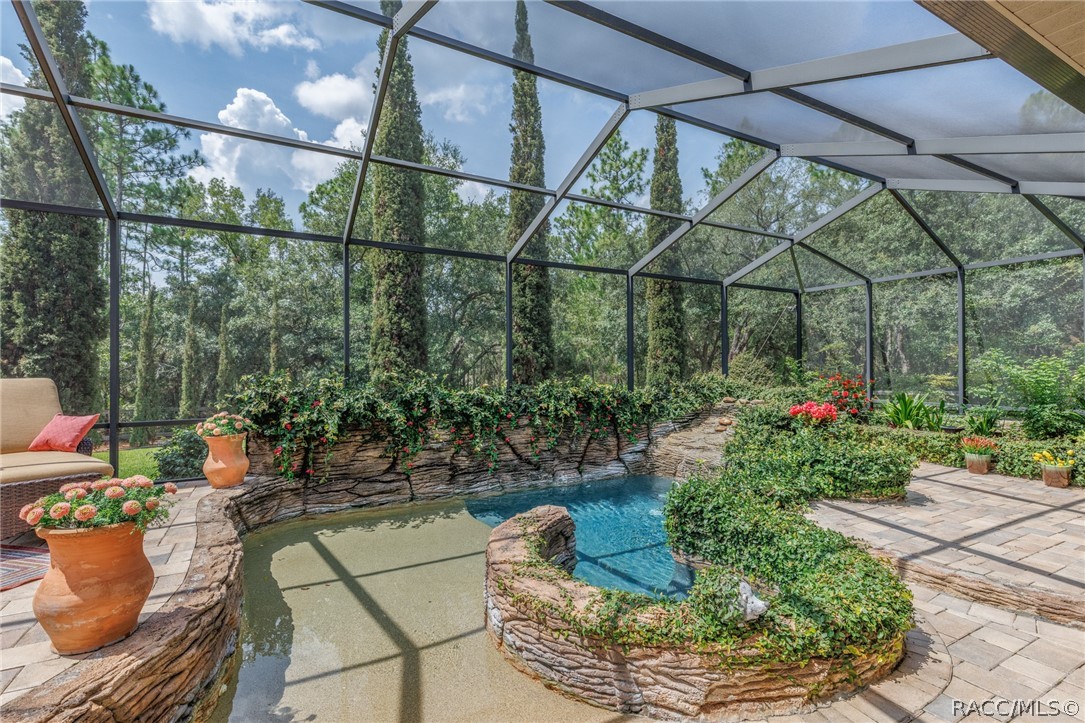 4750 W Mohawk Drive, Beverly Hills, FL 34465