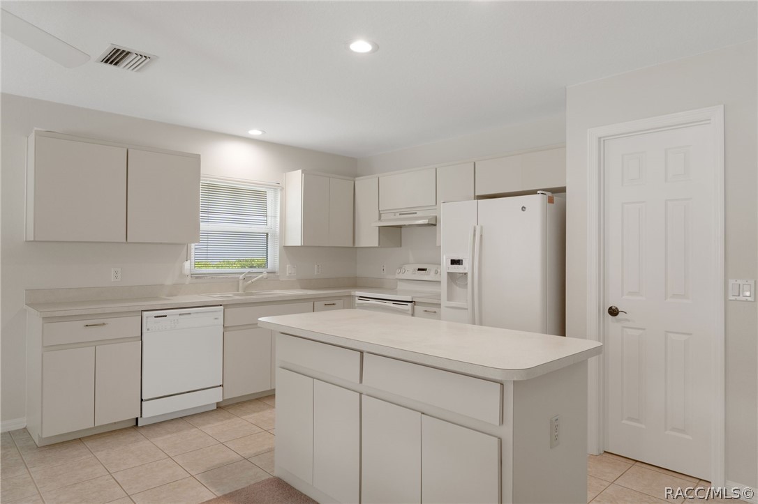 978 W Colbert Court, Beverly Hills, FL 34465