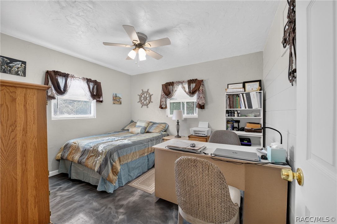 20303 SW Rainbow Lakes Boulevard, Dunnellon, FL 34431