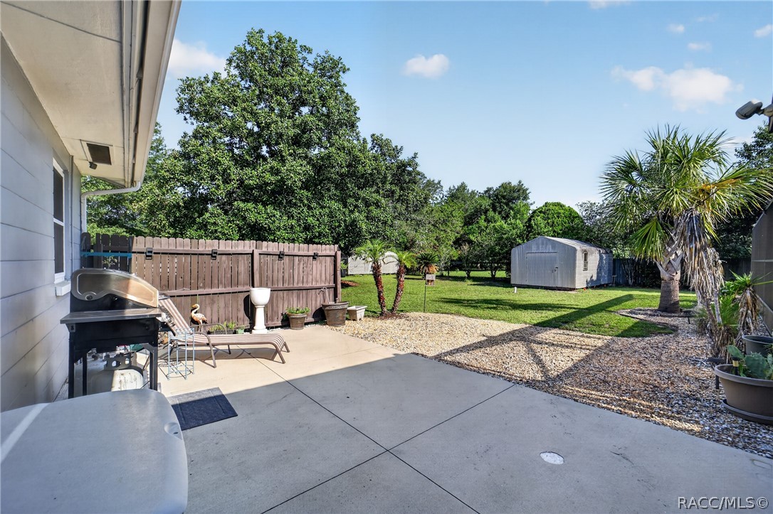 20303 SW Rainbow Lakes Boulevard, Dunnellon, FL 34431
