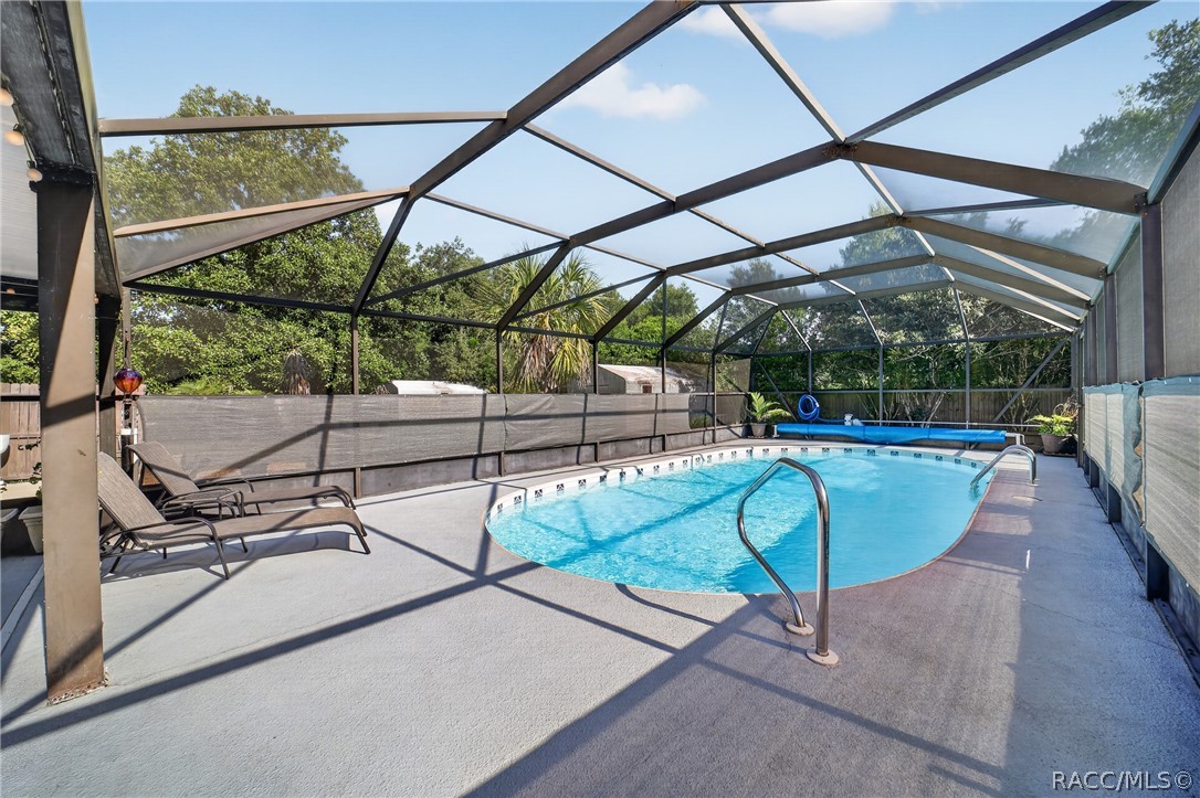 20303 SW Rainbow Lakes Boulevard, Dunnellon, FL 34431