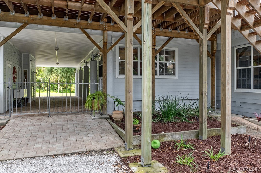 1035 N Appalachian Terrace, Crystal River, FL 34429