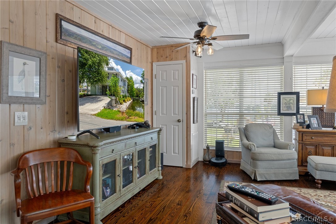 1035 N Appalachian Terrace, Crystal River, FL 34429