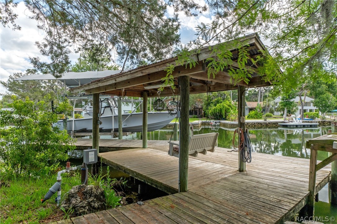 1035 N Appalachian Terrace, Crystal River, FL 34429